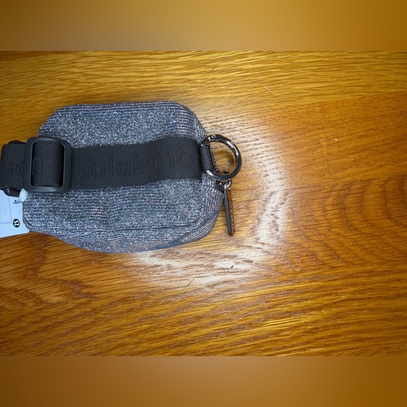 Lululemon Everywhere Belt Bag Nano Glitter Silver Mini Pouch Wristlet NWT - Picture 3 of 9